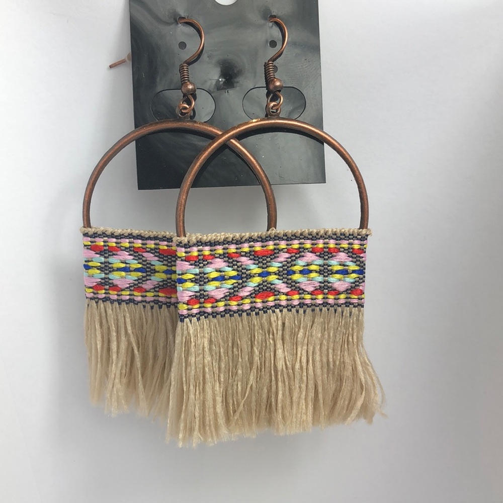 📦Boho earrings tan and tribal pattern new - Picture 5 of 8